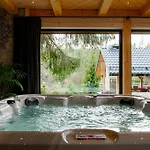 Nad Potokiem Sauna, Jacuzzi, Apartment *