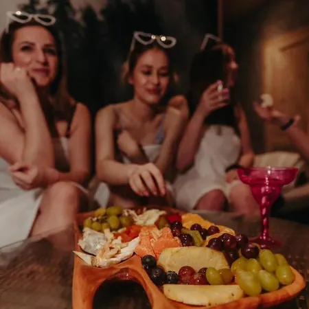 Nad Potokiem Sauna, Jacuzzi, Apartman Witów
