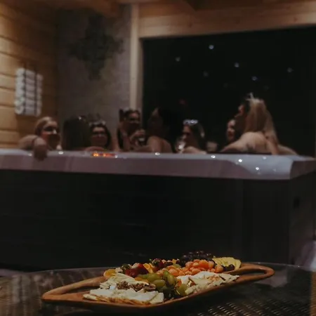 Nad Potokiem Sauna, Jacuzzi, Apartman
